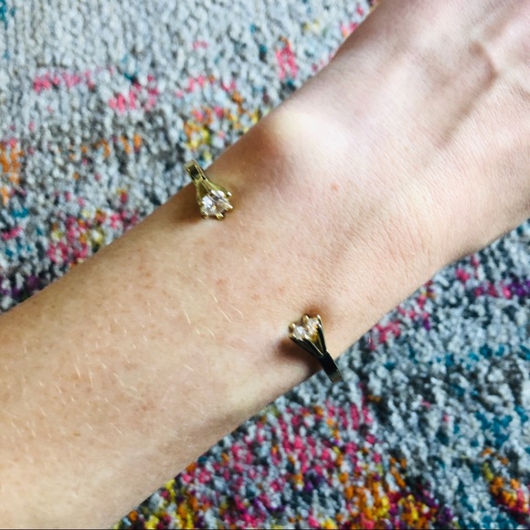 Gold and “Diamond” 💎 Bracelet - Picture 2 of 4